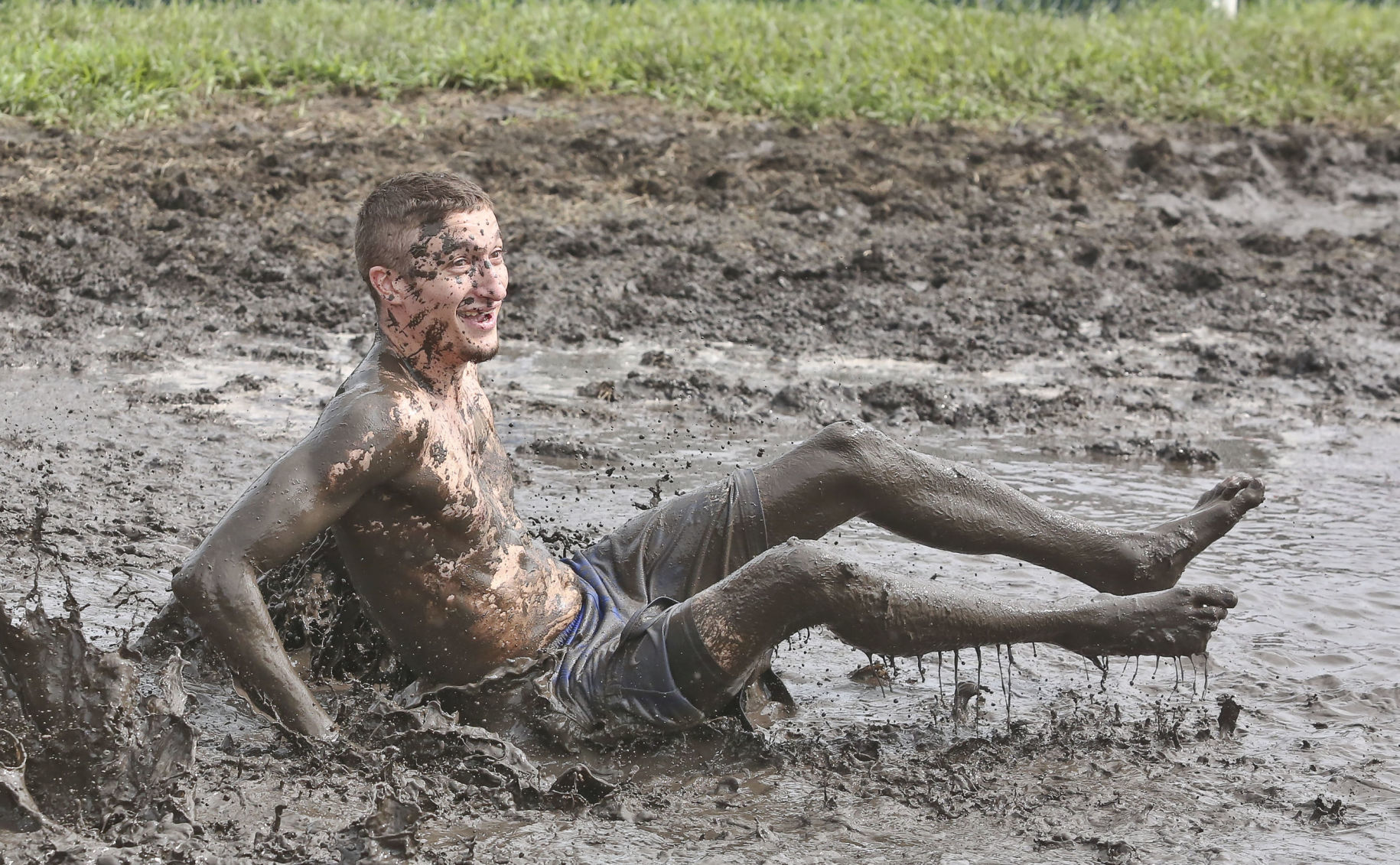 Mud Volleyball 44 08.18.18.JPG